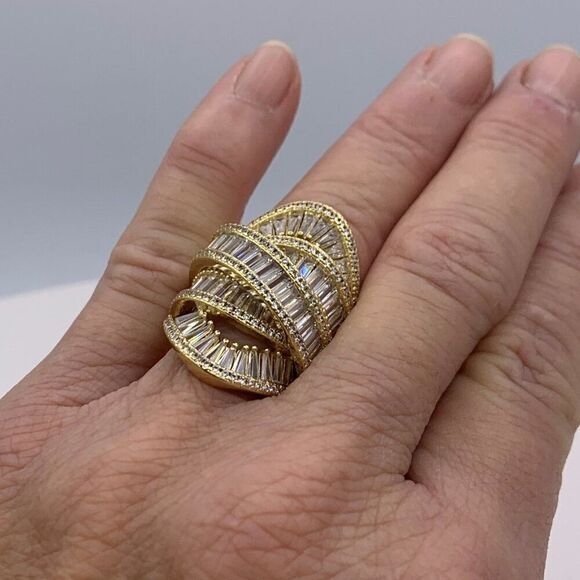 New, no tags, gold hard/clamshell/hand bag/clutch, fully embellished, crystals - Picture 16 of 16